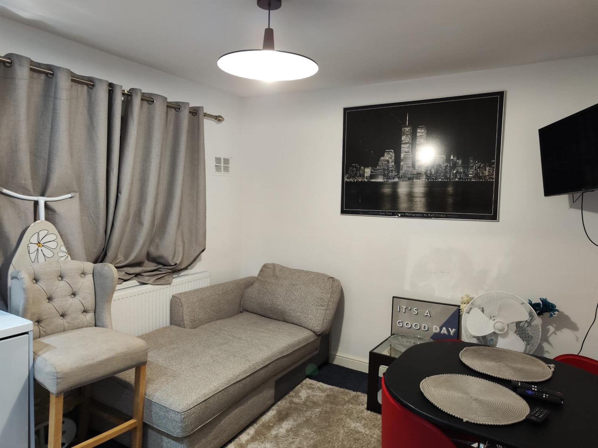 Garden Of Peace Apartment Erith Екстериор снимка